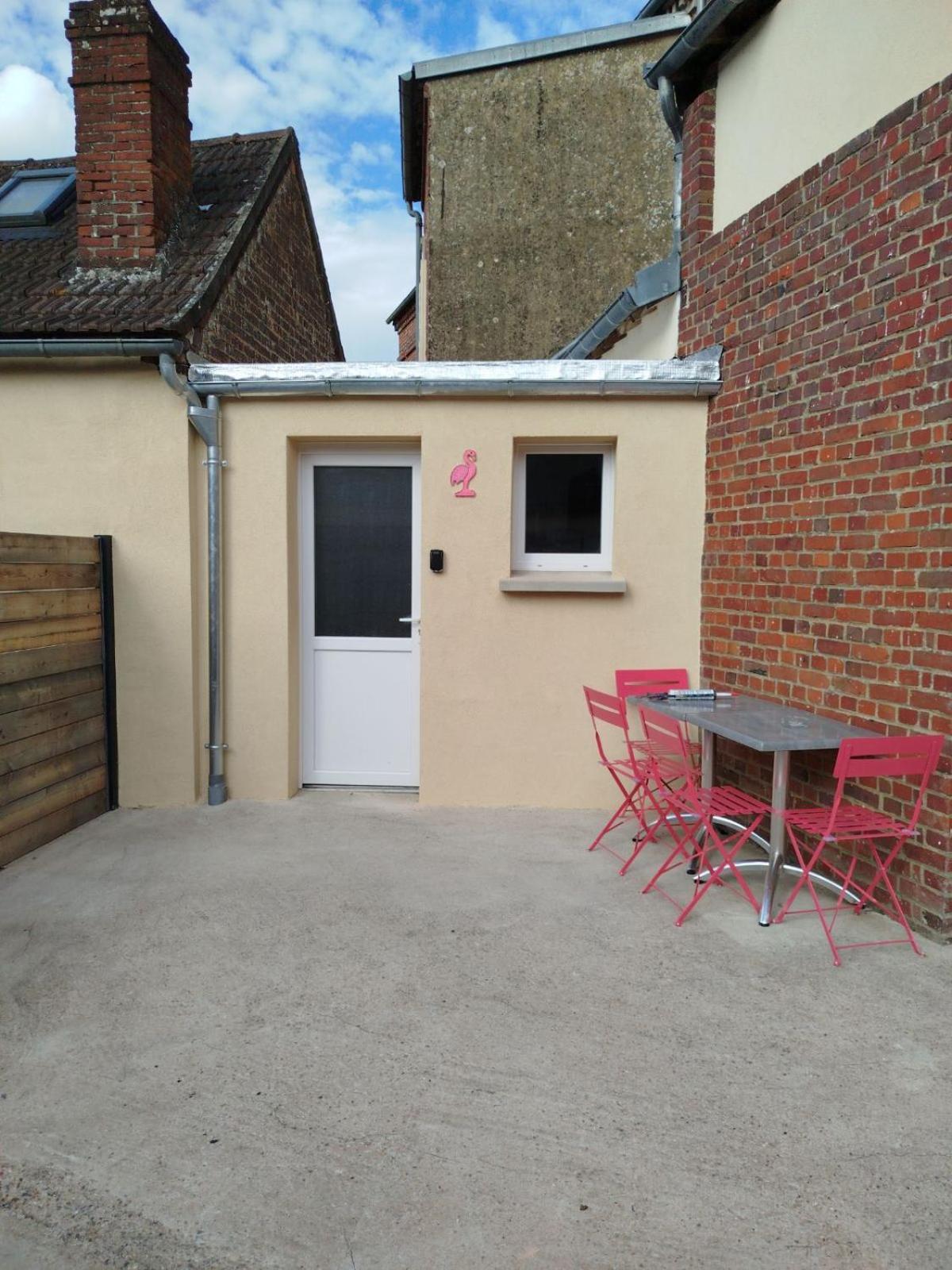 Maison Pink Flamingo Aeroport Tille 2 A 4 Personnes Esterno foto